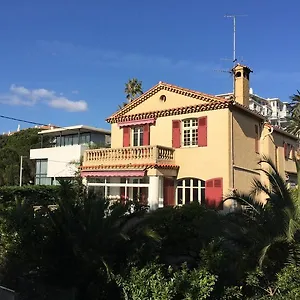 https://villa-tricia-cannes.fr-provencehotel.com